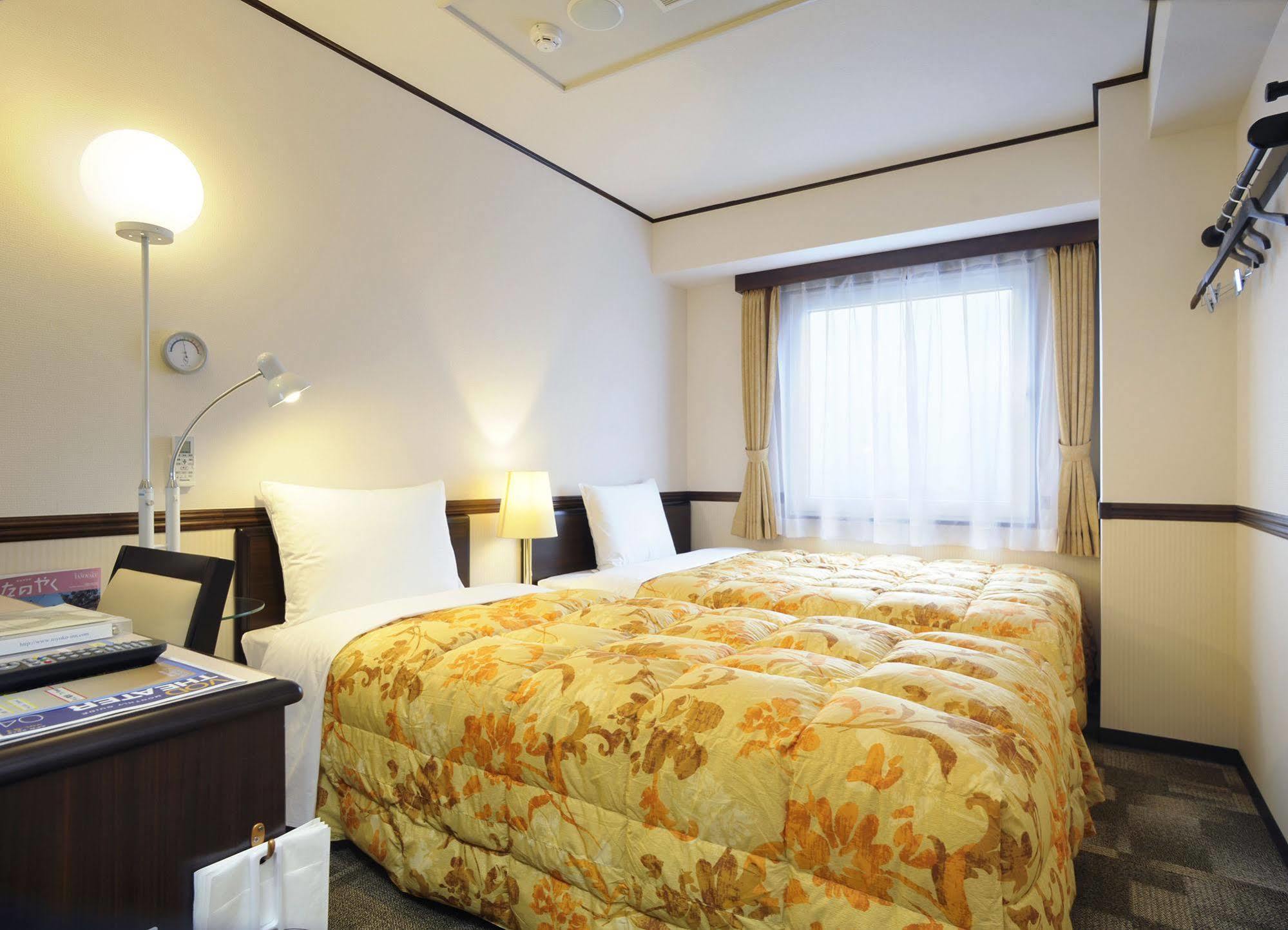 Toyoko Inn Sendai Higashi-Guchi No 2 Экстерьер фото