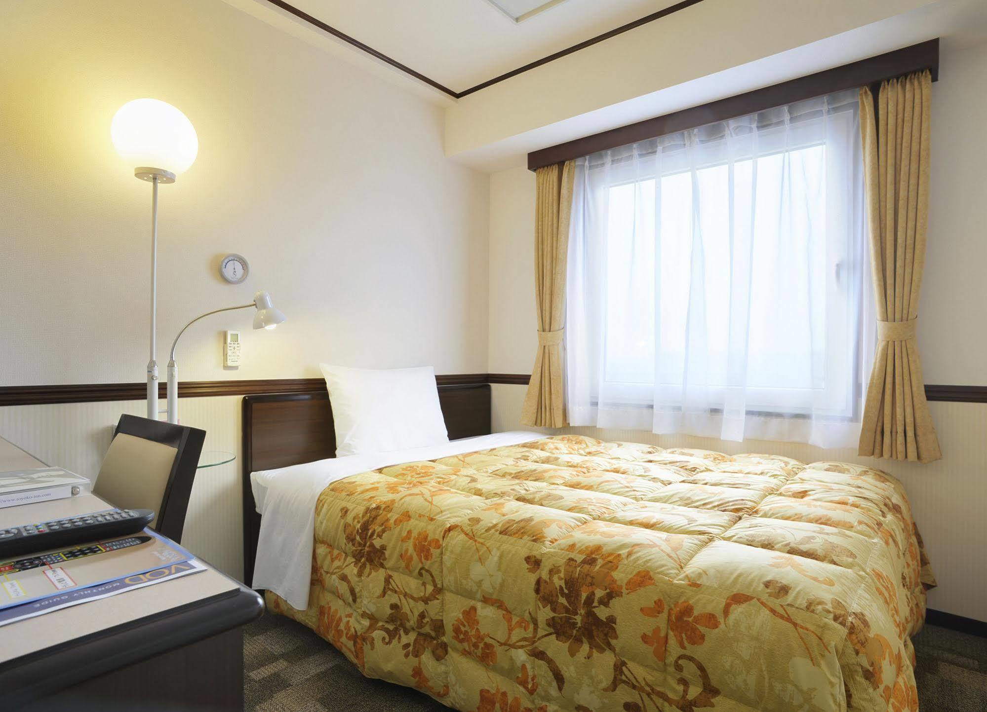 Toyoko Inn Sendai Higashi-Guchi No 2 Экстерьер фото