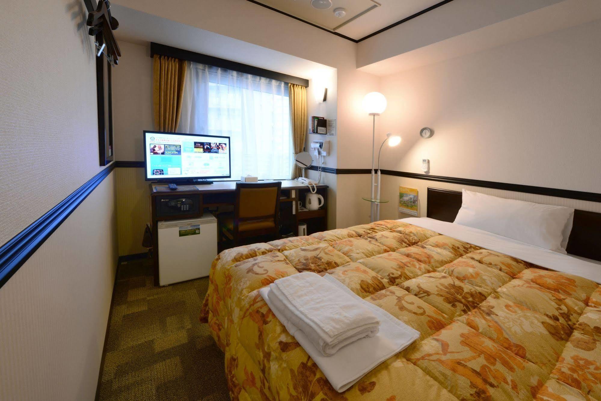 Toyoko Inn Sendai Higashi-Guchi No 2 Экстерьер фото