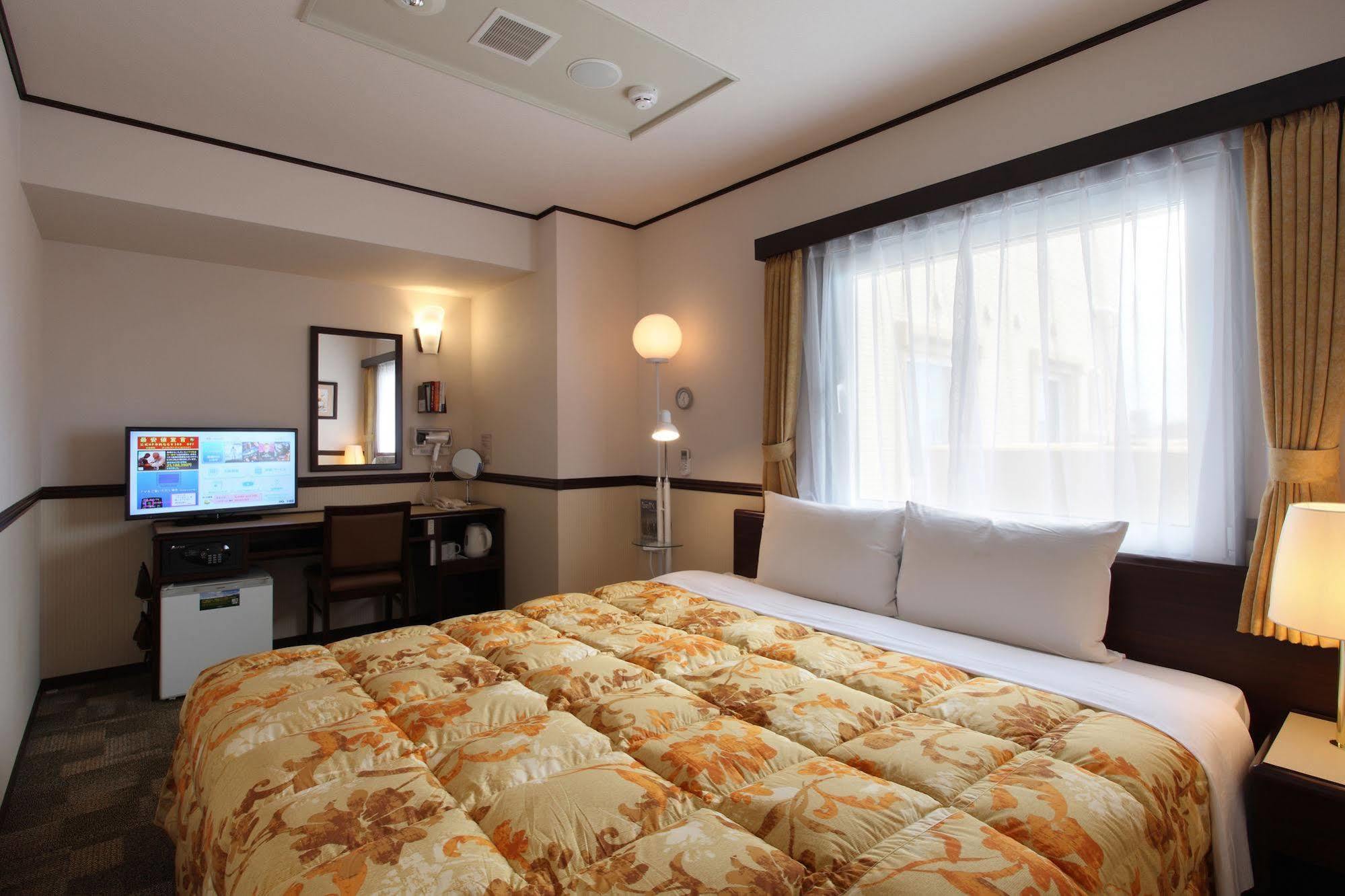 Toyoko Inn Sendai Higashi-Guchi No 2 Экстерьер фото