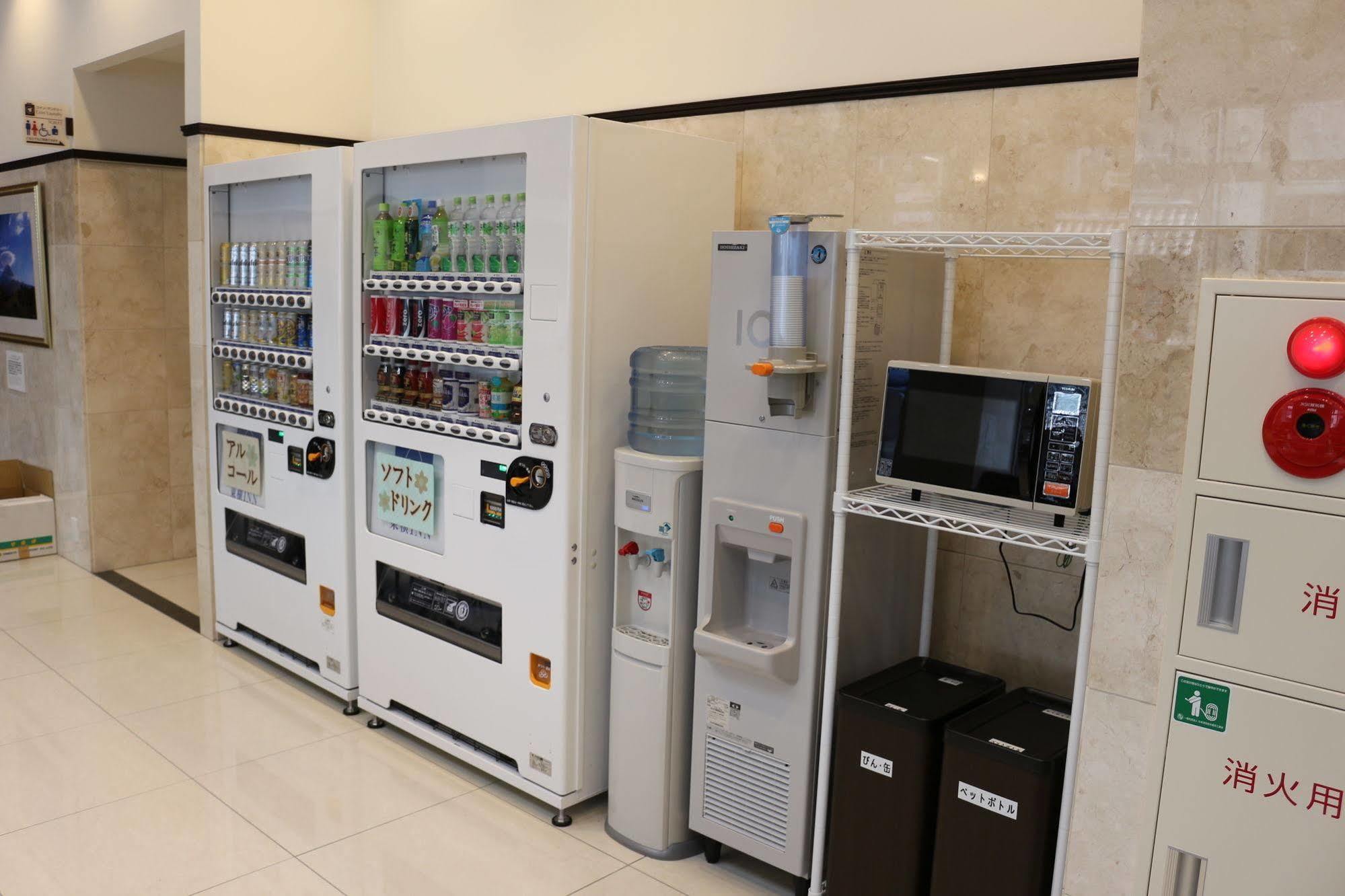 Toyoko Inn Sendai Higashi-Guchi No 2 Экстерьер фото